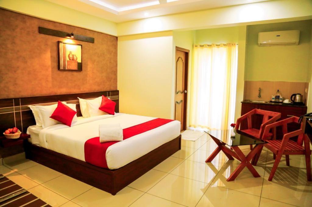 Akan Hotel And Residence Meppādi Dış mekan fotoğraf