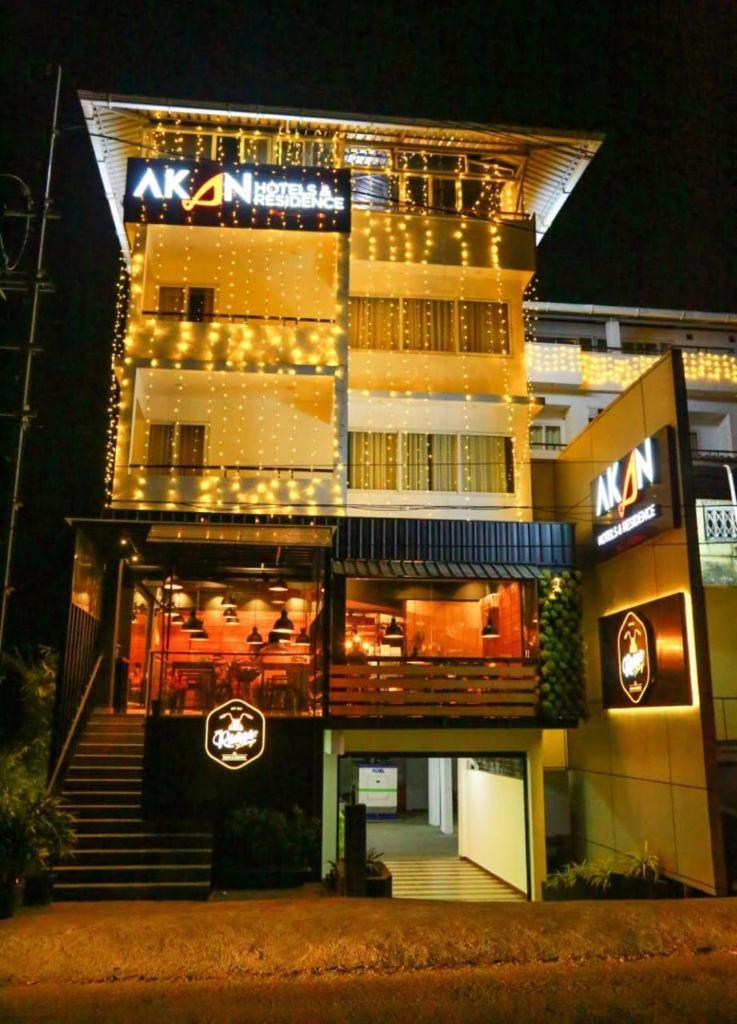 Akan Hotel And Residence Meppādi Dış mekan fotoğraf